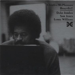 毛茸茸的大骚屄视频
